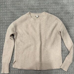 GAP Women's Light Beige Crew Neck Sweater